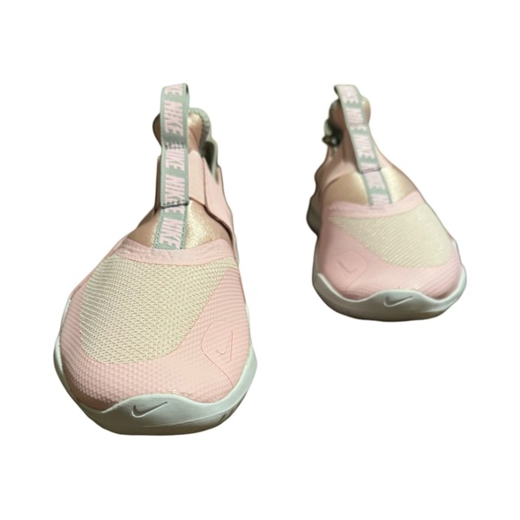 Nike Other - Nike Youth 6